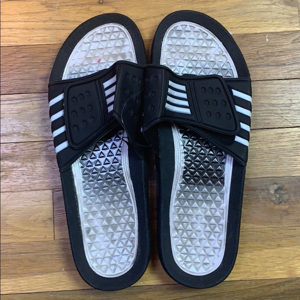 NWOT MENS SUMMER VELCRO SANDALS